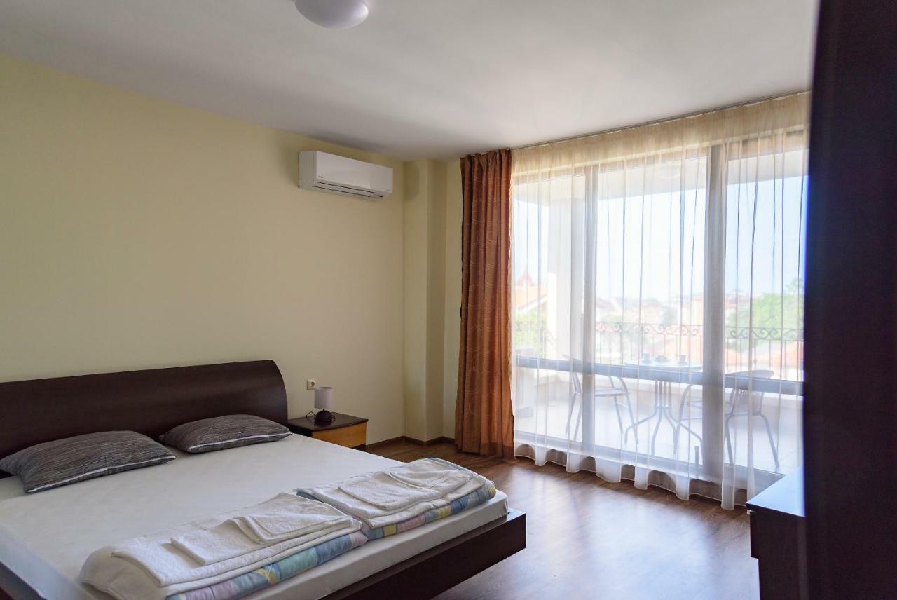 Hotel Gradina Chernomorets Exterior foto