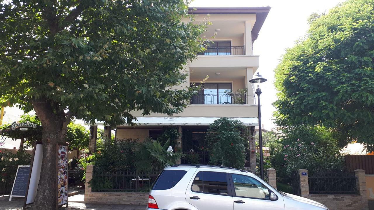 Hotel Gradina Chernomorets Exterior foto